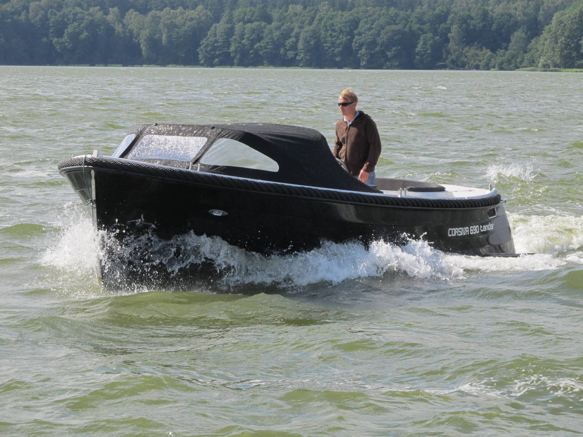 Corsiva 690 Tender  - 40 HK Yamaha/Udstyr