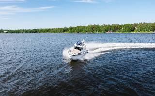 Axopar 29 XC Cross Cabin - Twin Mercury F200