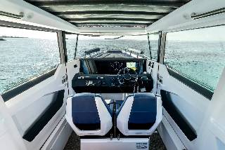 Axopar 29 XC Cross Cabin - Twin Mercury F200