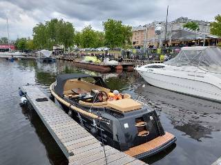 Corsiva 595 Tender - 25 HK Yamaha/Udstyr