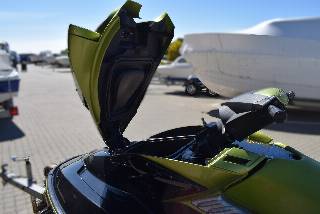 Seadoo Bombadier RXP 215 - Supercharged Rotax motor