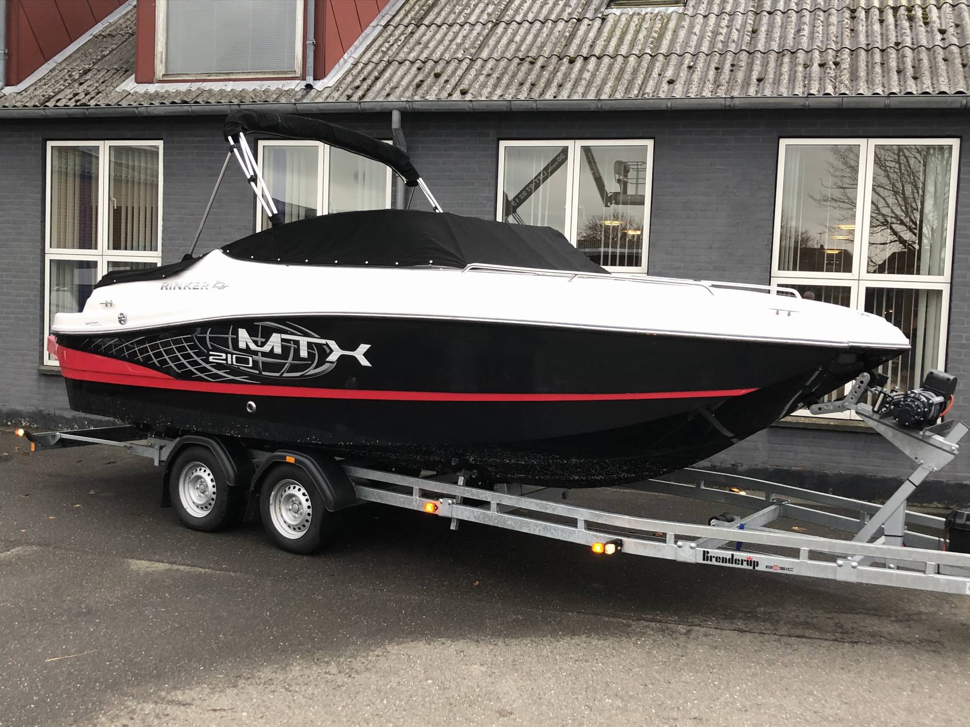 Rinker 210 MTX - Mercruiser 190HK/Udstyr