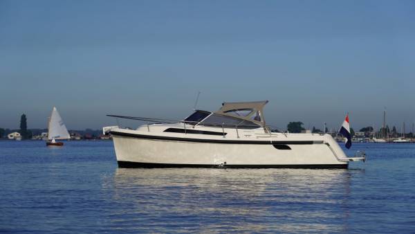 Interboat Intender 950 Cabin