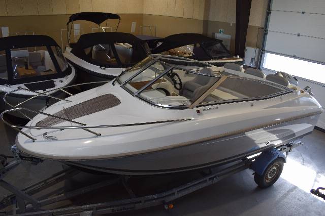 Beneteau 550 Flyer - 80 HK Honda/Udstyr