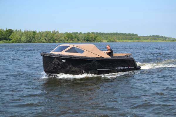 Corsiva 650 Tender - 25 HK Yamaha/Udstyr