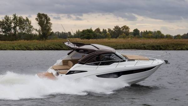 Galeon 335 HTS