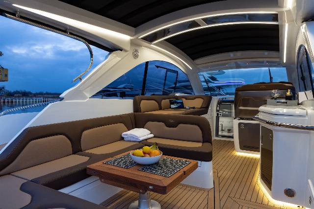 Galeon 405 HTS