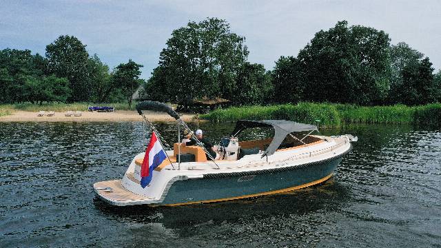 Interboat Intender 850