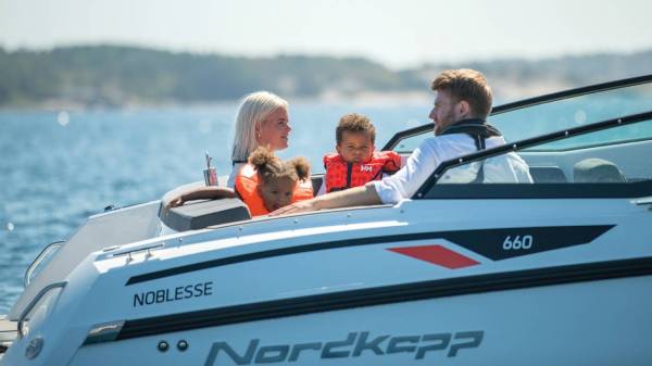 Nordkapp Noblesse 660 m/175 HK Yamaha og udstyr / let brugt