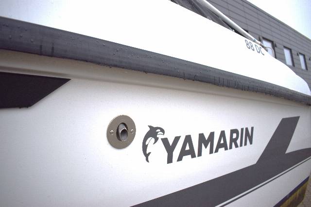 Yamarin 88DC - XTO 425-V8